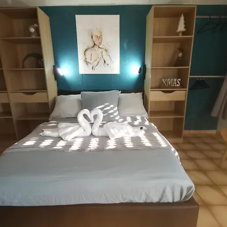 Kerangoues 3 étoiles Hébergement de vacances *
